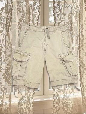 Vintage Y2K Grunge Khaki Cargo Shorts